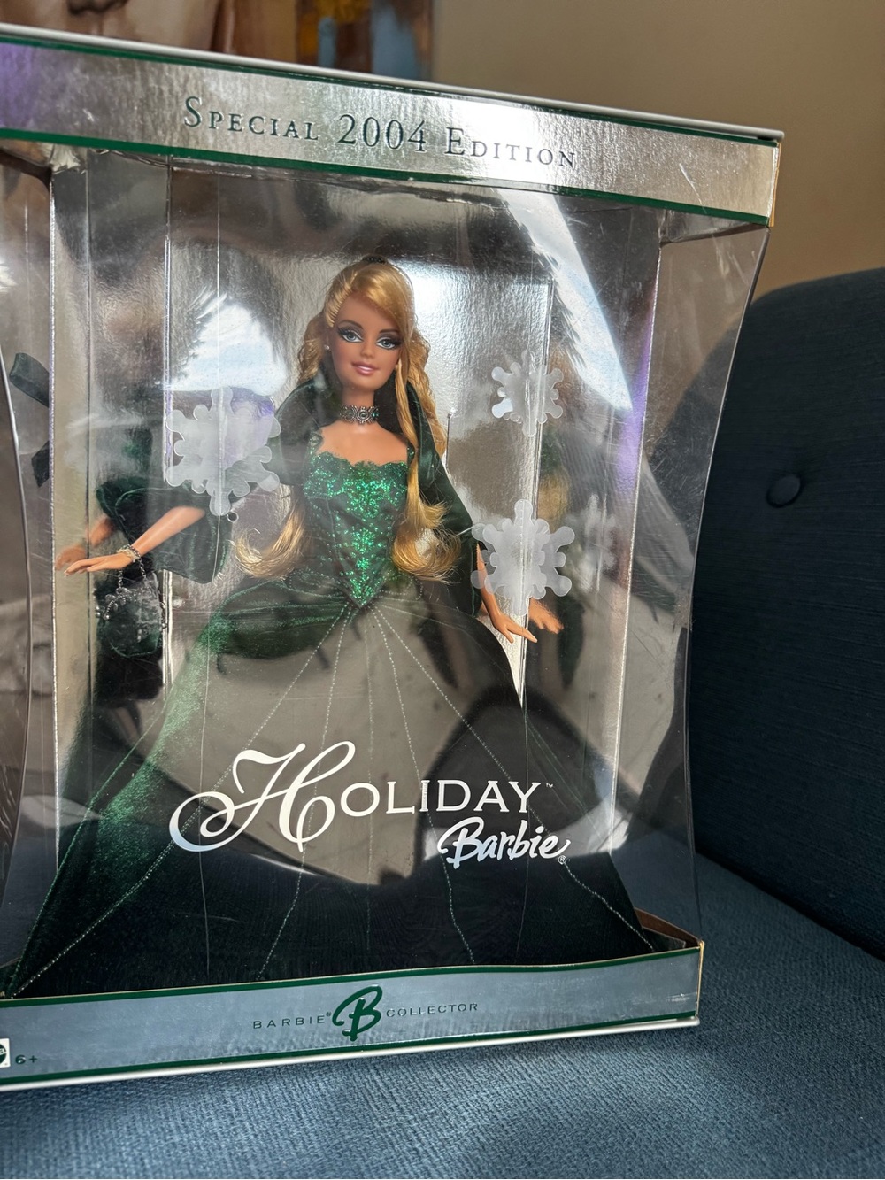 Barbie 2004 Holiday Barbie Special Collector Edition Doll B5848 Unopened